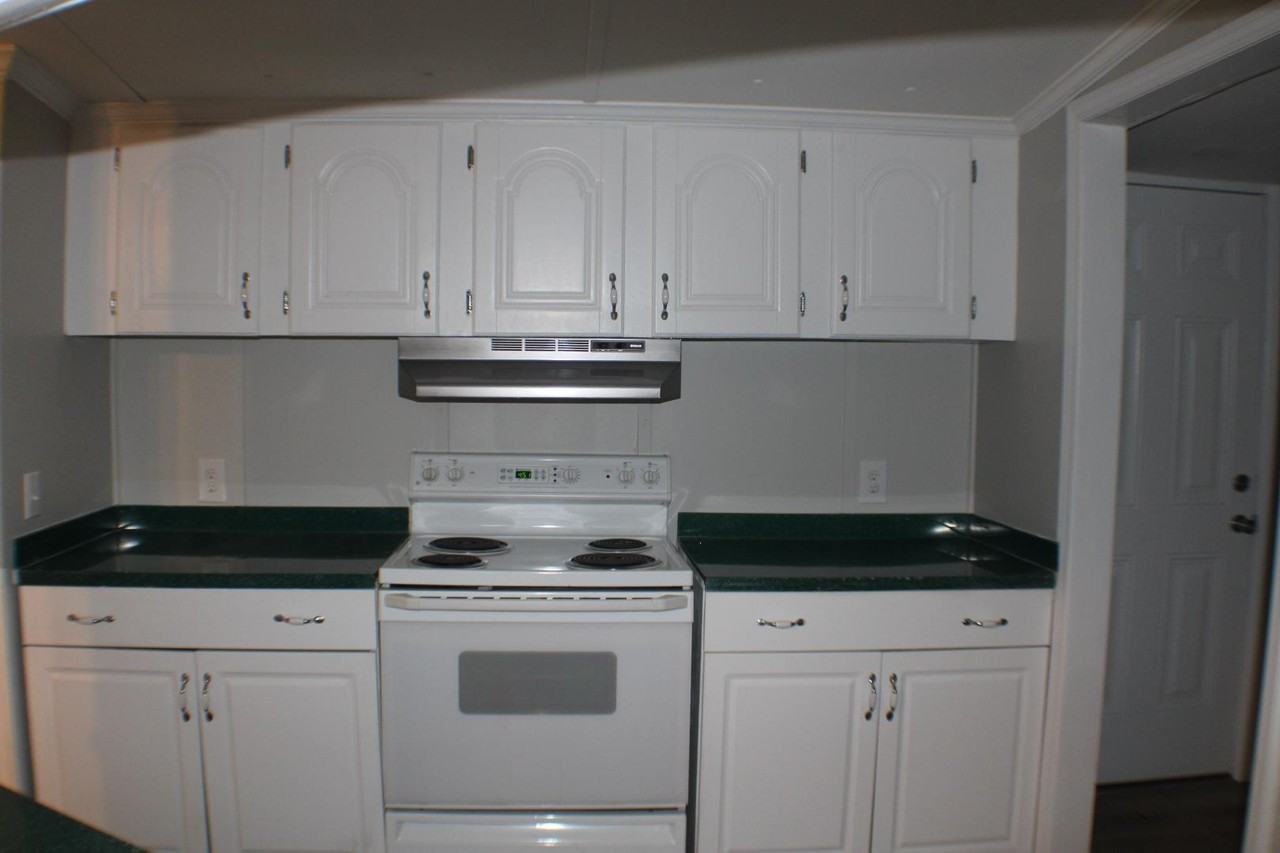 391 Hilltop Rd - Photo 5 of 12