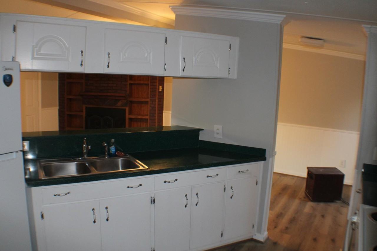 391 Hilltop Rd - Photo 6 of 12