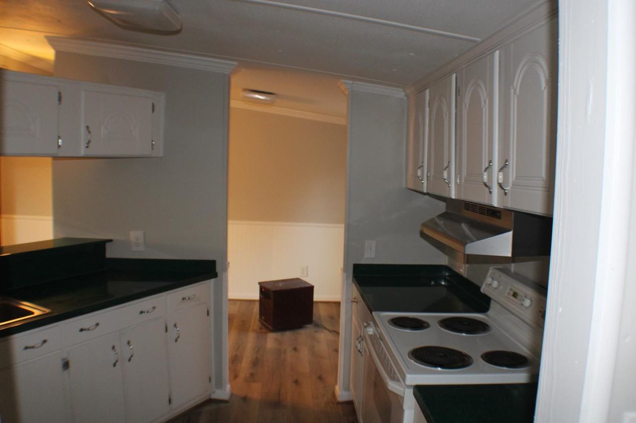 391 Hilltop Rd - Photo 7 of 12