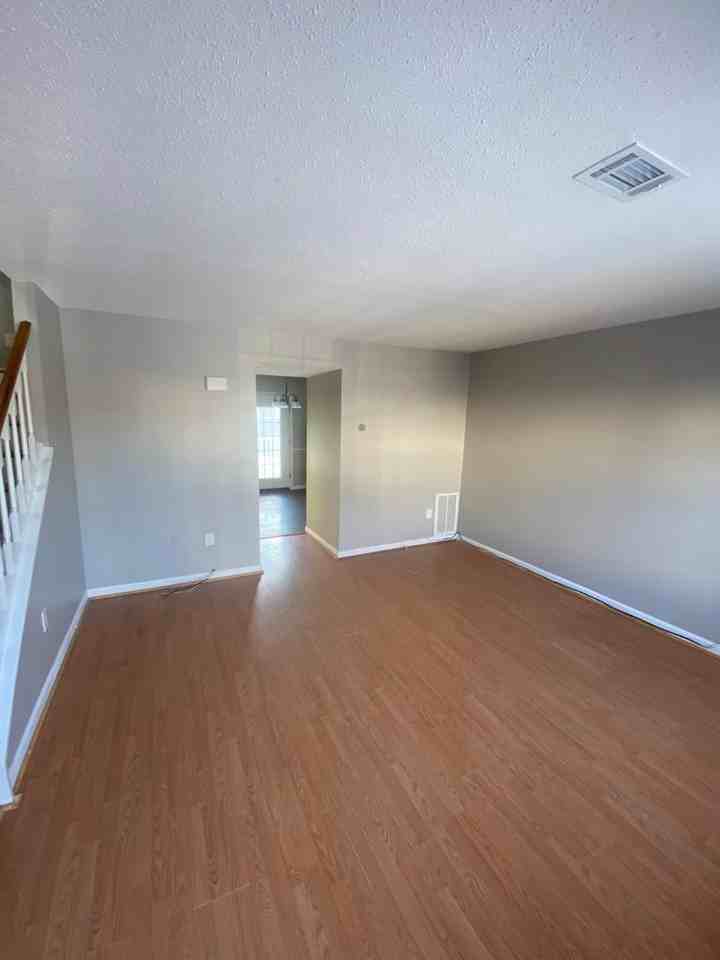 19 Heron Ct - Photo 3 of 11