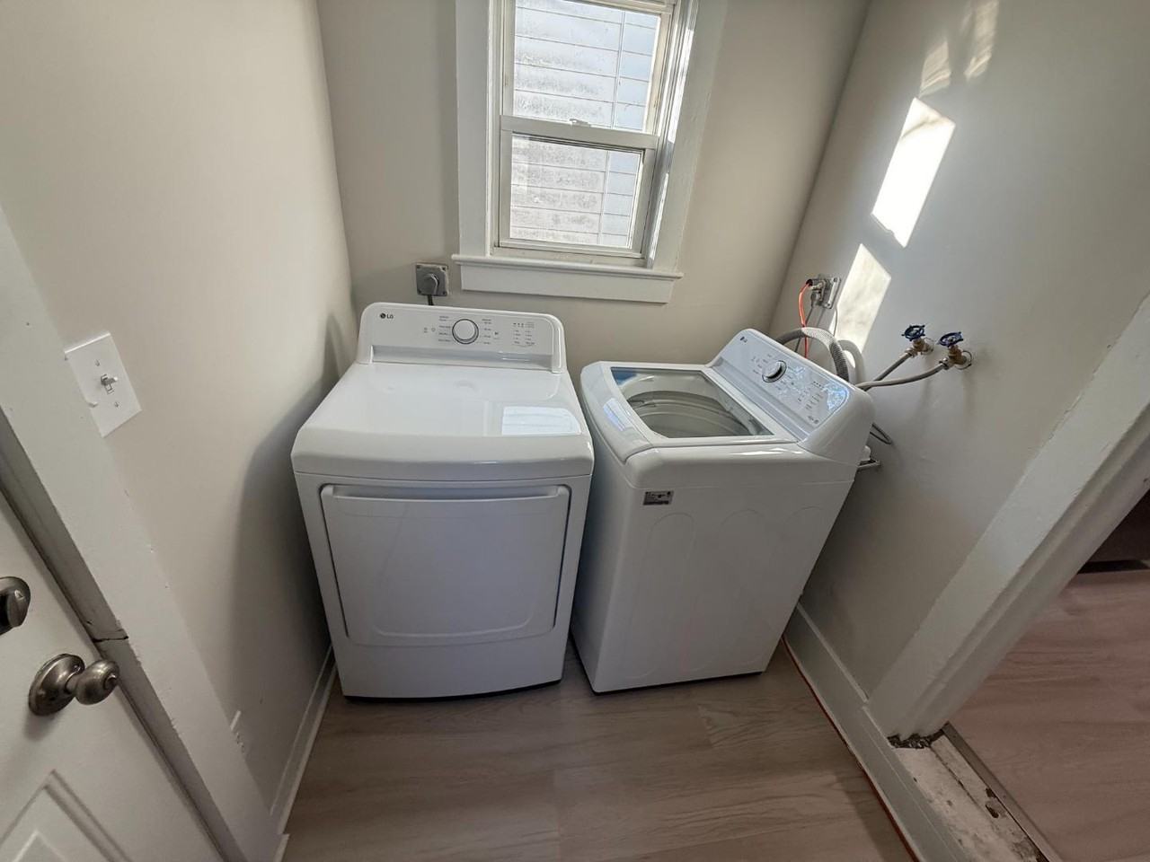 1421 Swedesboro Ave - Photo 6 of 20