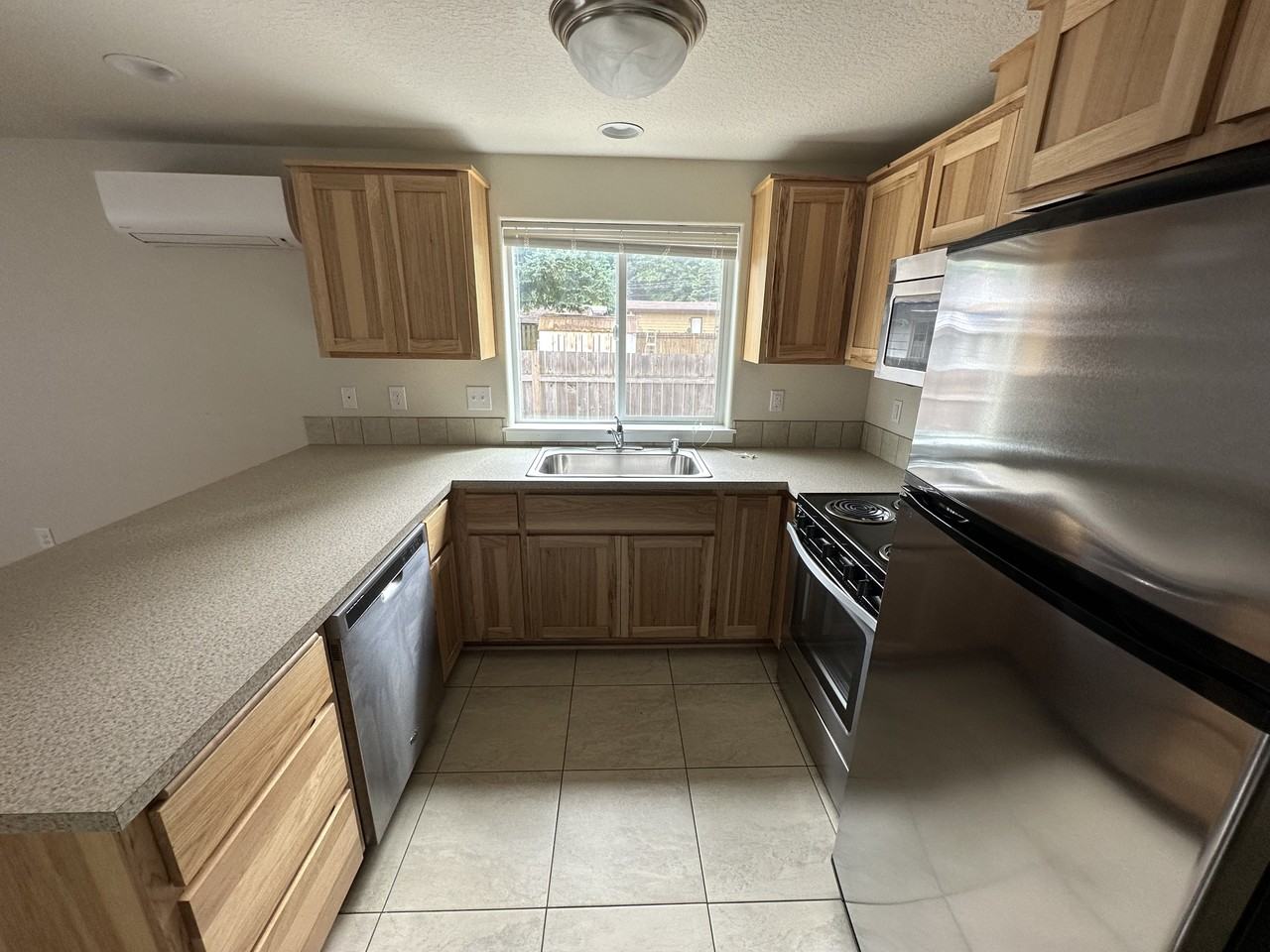 2012 Y St #2012 - Photo 5 of 10