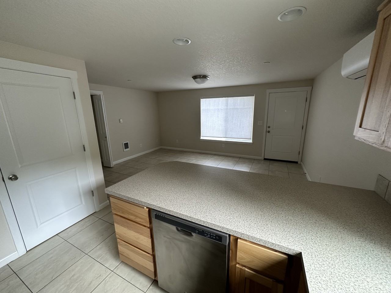 2012 Y St #2012 - Photo 6 of 10