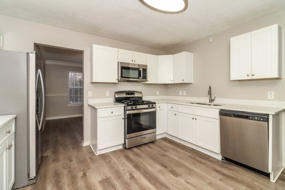 5875 Bellingrath Way - Photo 7 of 17