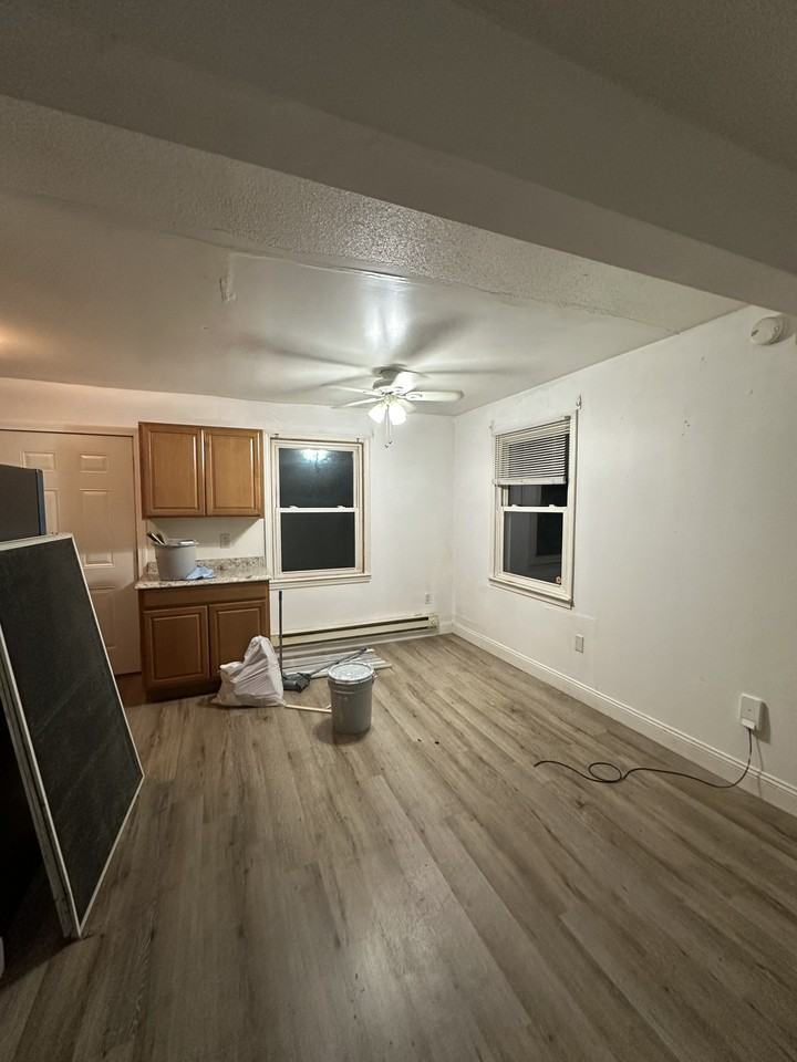 314 Laurel Hill Ave #316 - Photo 4 of 7