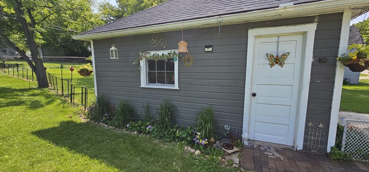 7609 Center Dr #NA - Photo 5 of 36