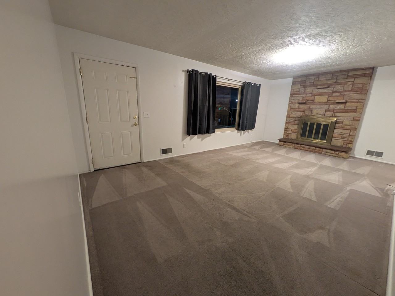 1206 E 22nd St - Photo 3 of 18