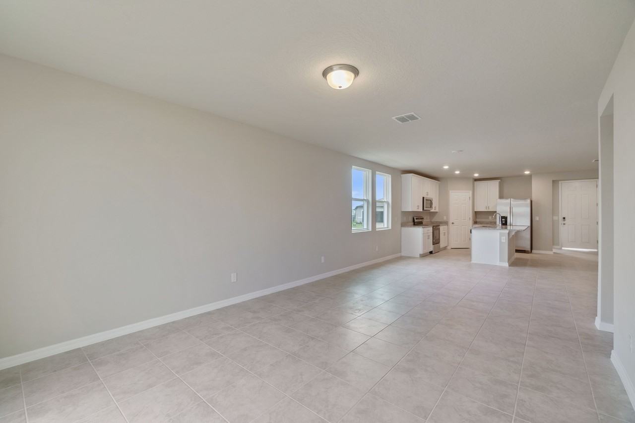 121 Towns Cir #NA - Photo 6 of 27