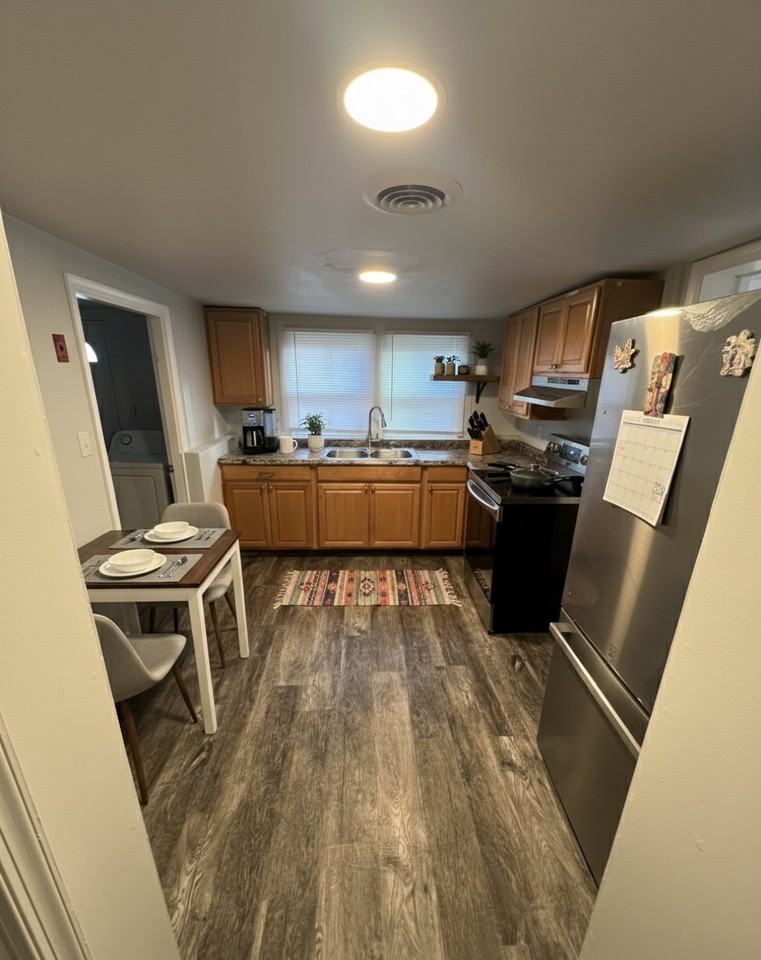 22 W Lockwood St #24 - Photo 4 of 9