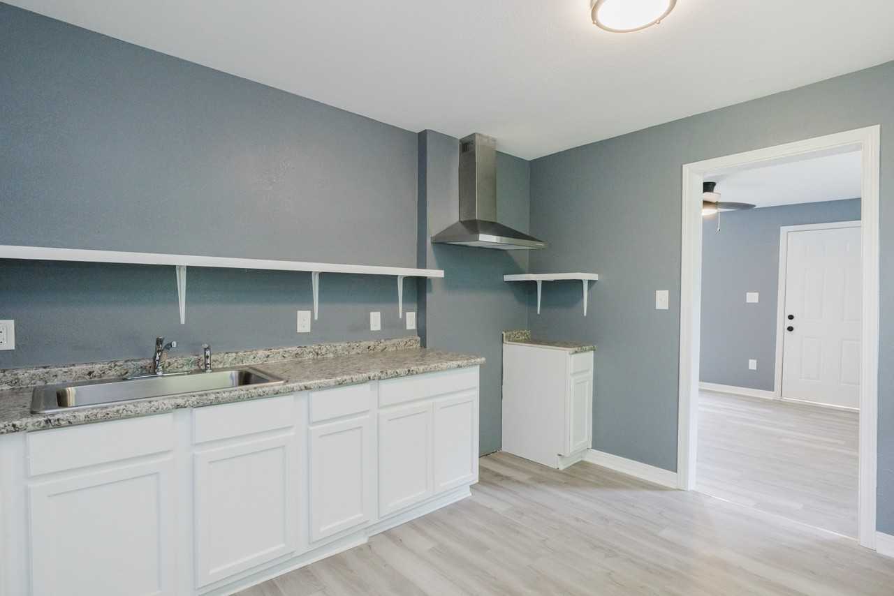 114 Wilson St #1 - Photo 6 of 15