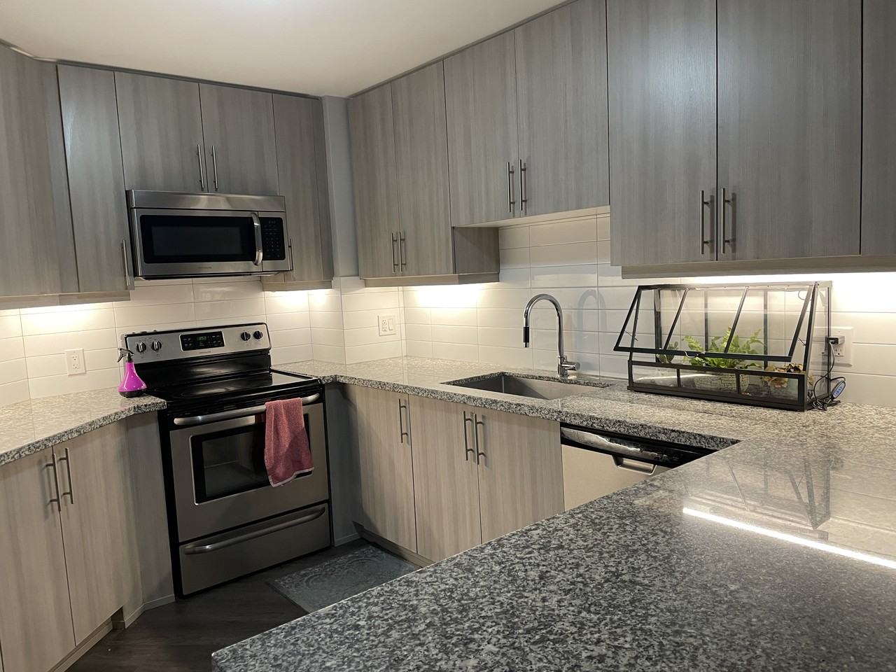 24 Woodstream Boulevard #905 - Photo 3 of 24