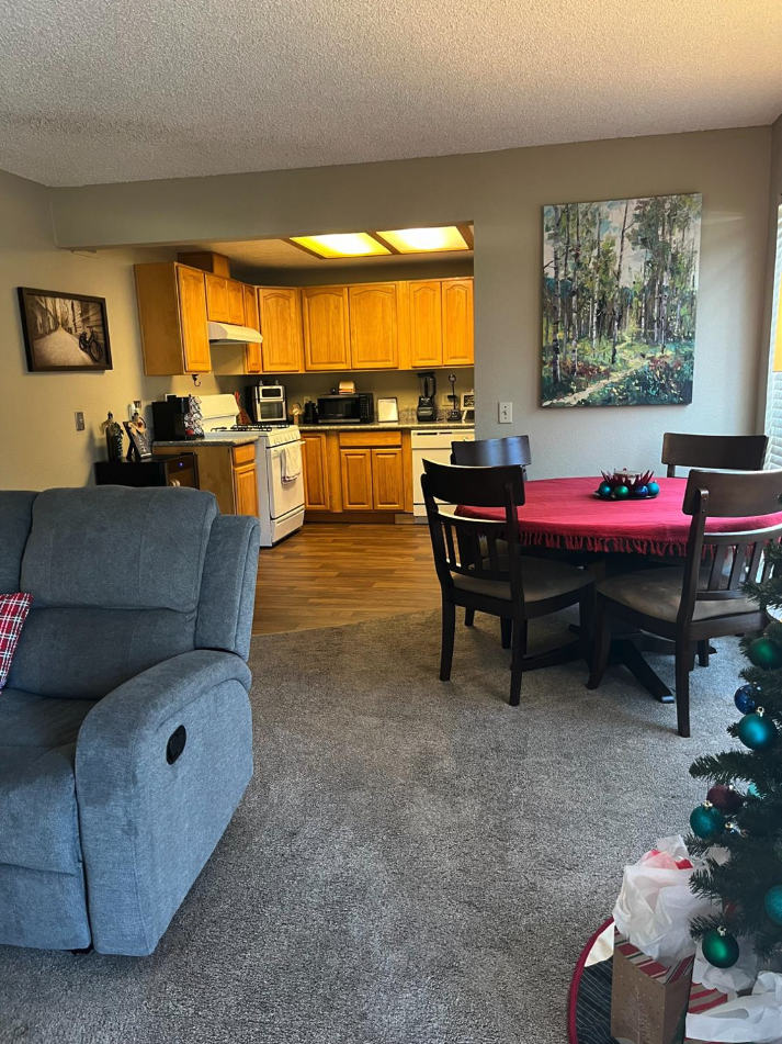 32 W 7th St #C - Photo 2 of 10