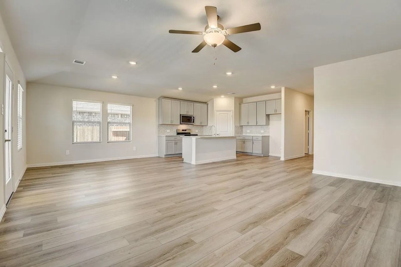 1125 Gardendale Hollow Ln #1 - Photo 5 of 16