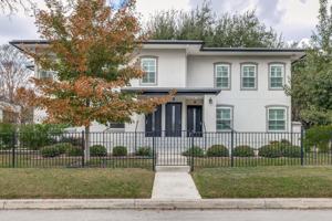 featured image of 488 E Olmos Dr