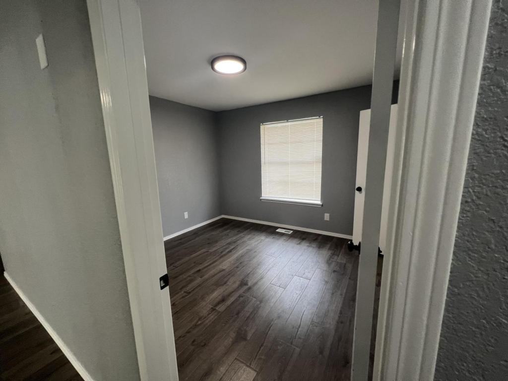 14106 E 19th Pl - Photo 3 of 17