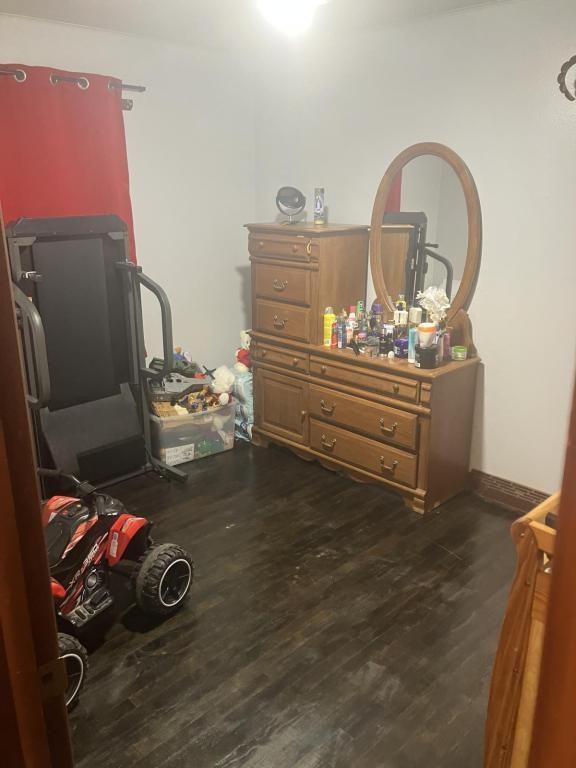 529 S Jackson St - Photo 4 of 13