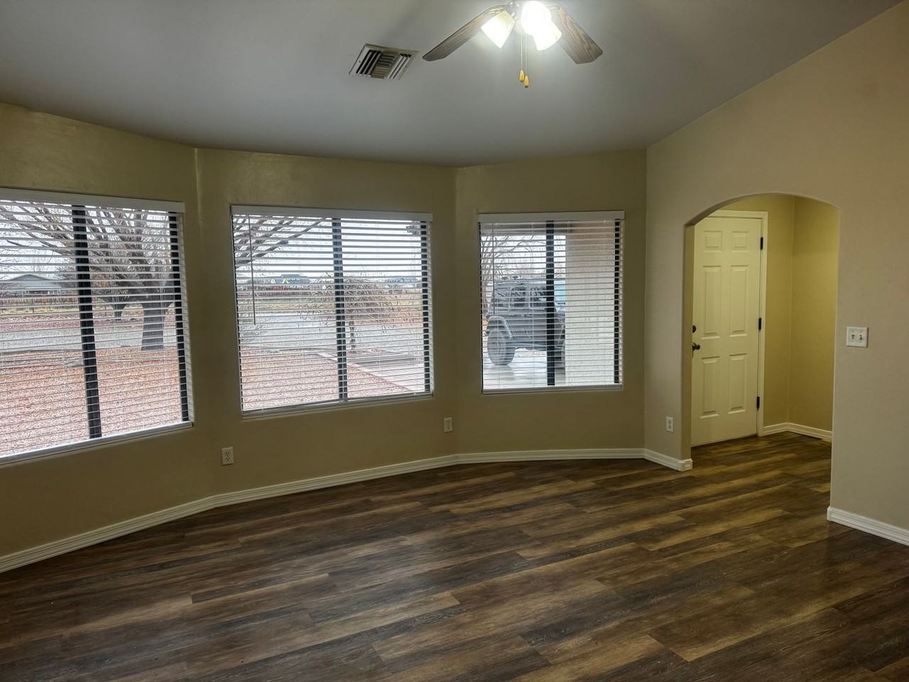 10245 N Poquito Valley Rd - Photo 2 of 12