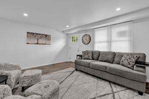 featured image of 501 Sharon Rd