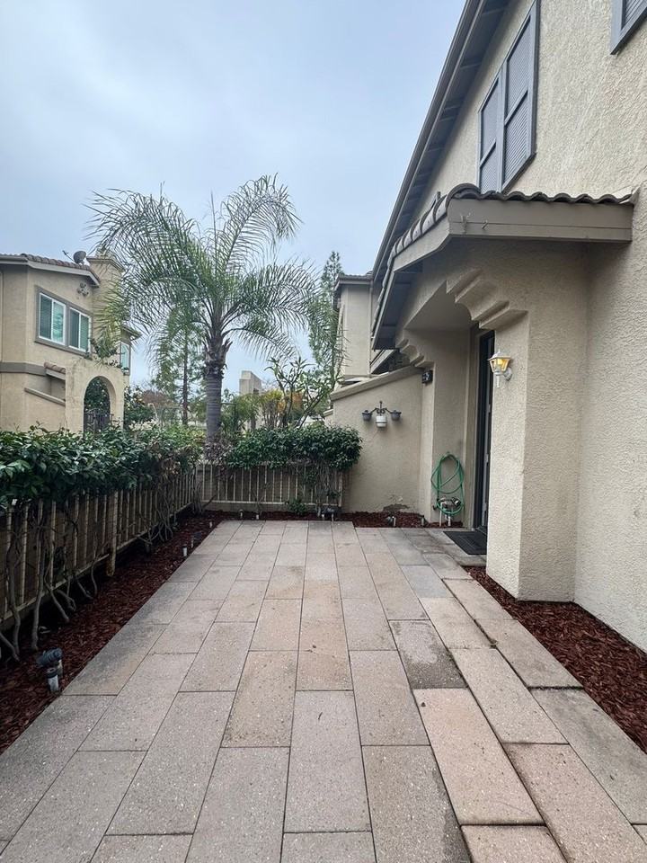 3320 E Penzance Ln #C - Photo 2 of 16