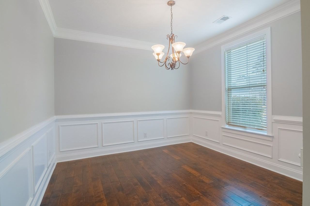 1707 Dunmore Ave - Photo 4 of 45