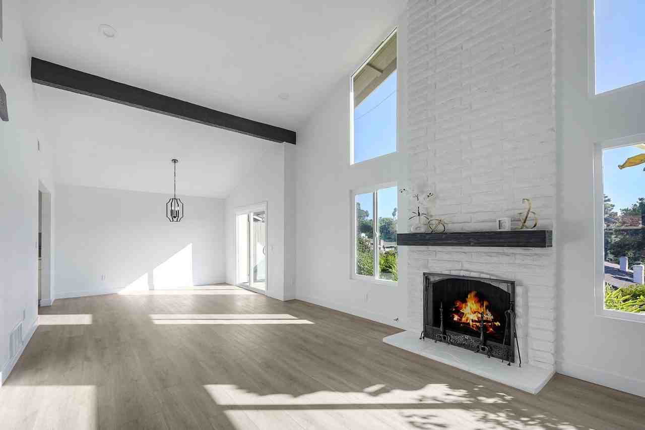 119 Matamoros Ct - Photo 5 of 34