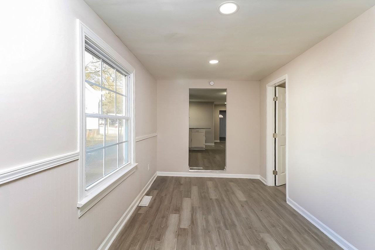 2909 Glendale Ave - Photo 7 of 18