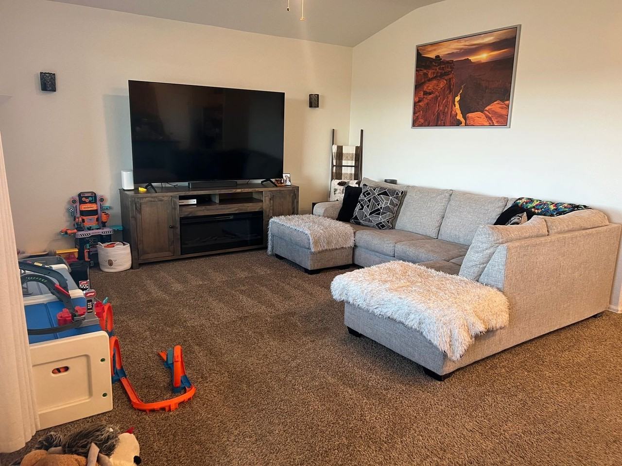 3317 Curlew Dr - Photo 3 of 16