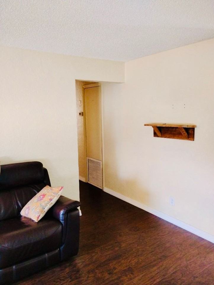 1114 Berkshire Rd - Photo 3 of 23