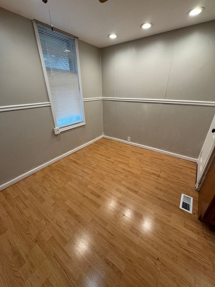 5613 Pennsylvania Ave - Photo 5 of 8