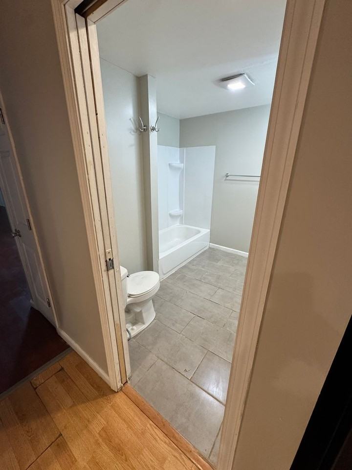 5613 Pennsylvania Ave - Photo 7 of 8