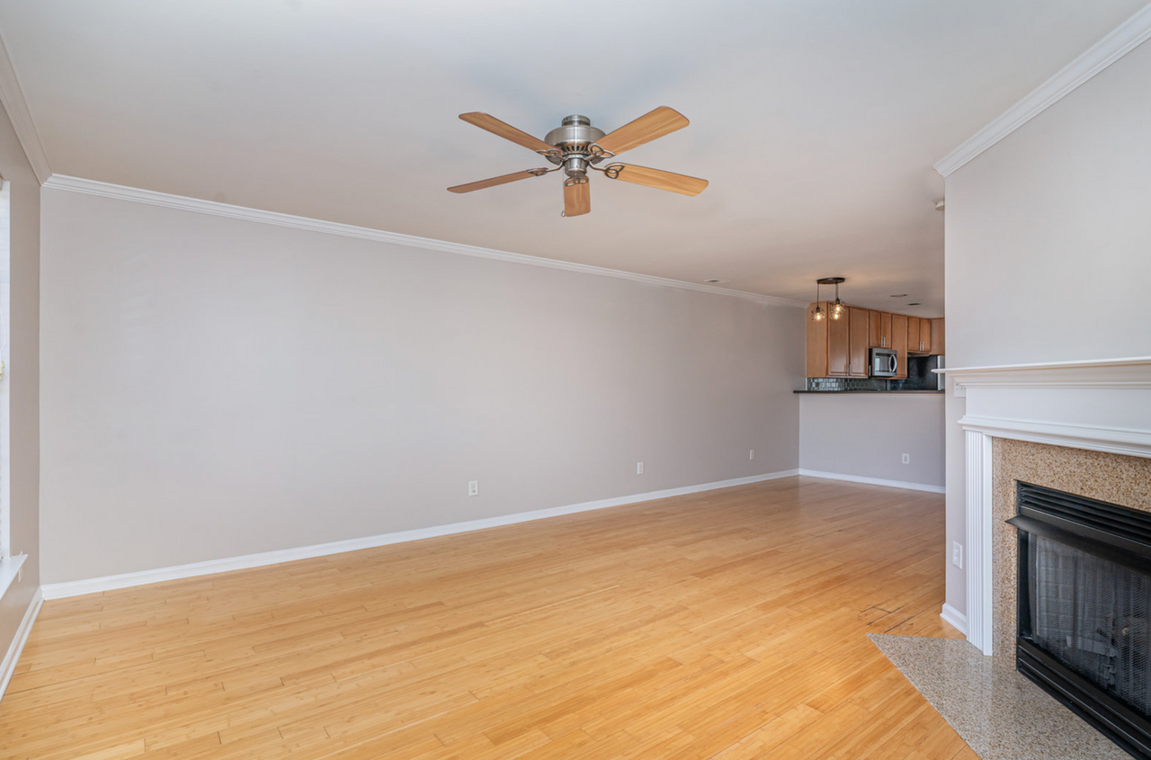 9807 Layla Ave - Photo 3 of 16