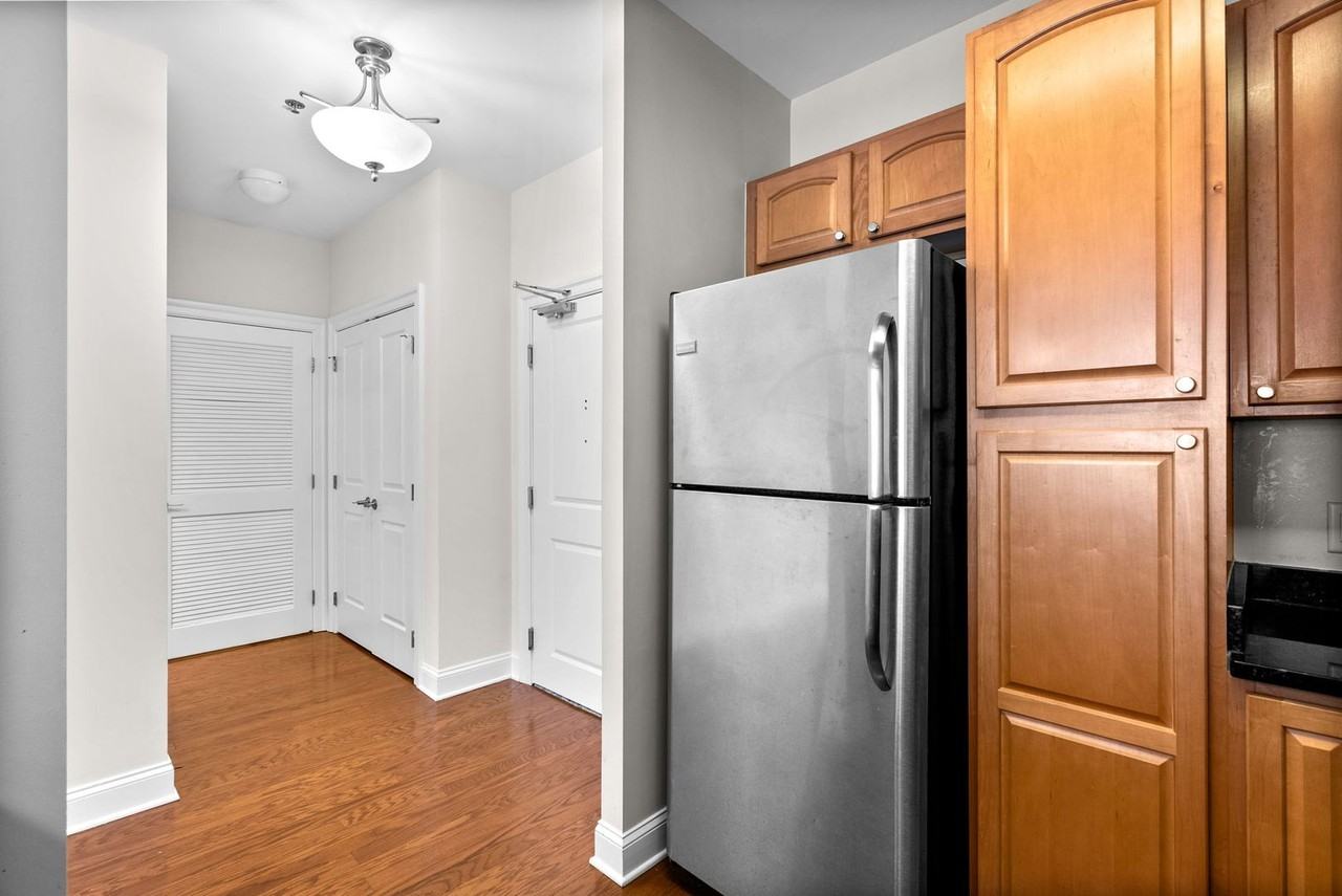 38 Maryland Ave #324 - Photo 3 of 27