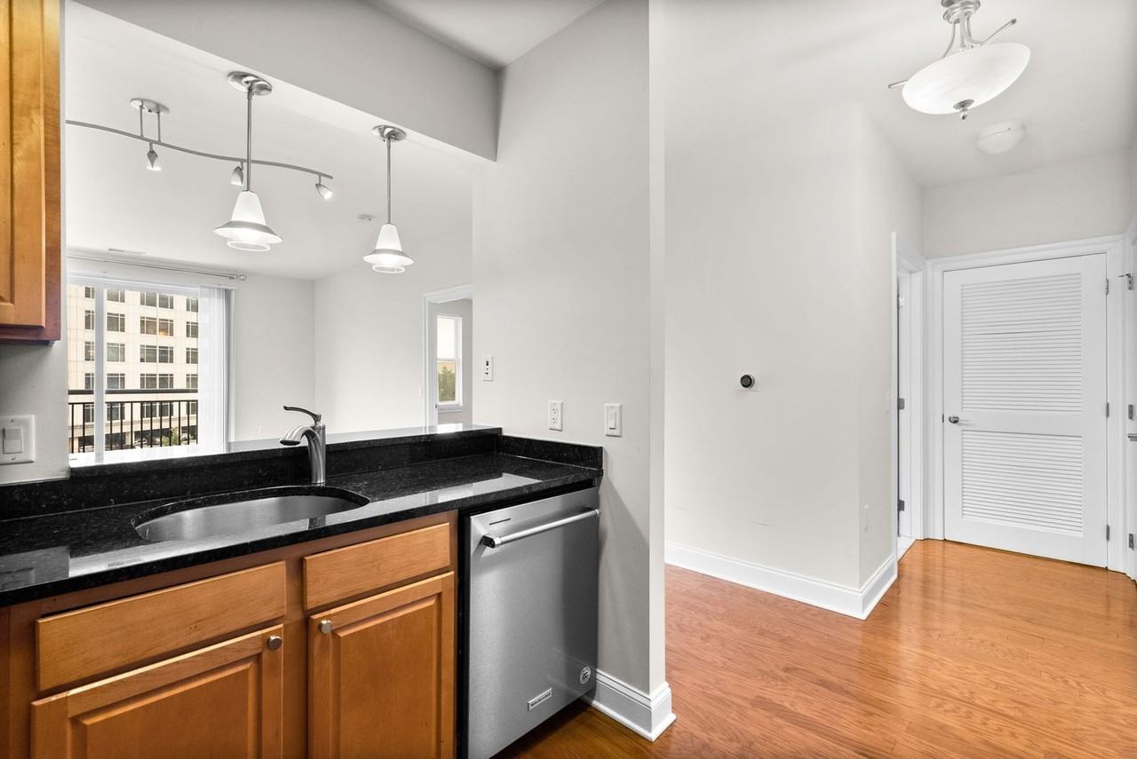 38 Maryland Ave #324 - Photo 7 of 27