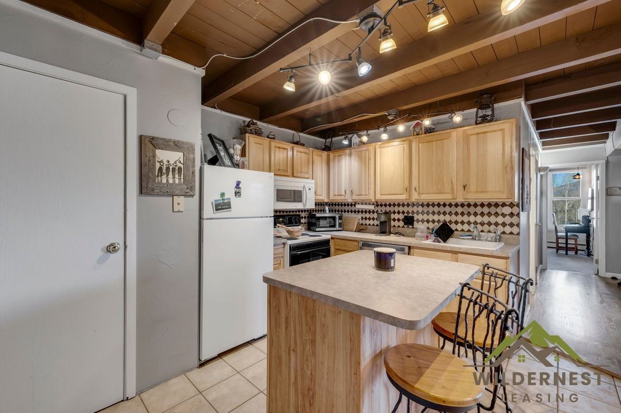 2300 Lodge Pole Cir - Photo 7 of 20