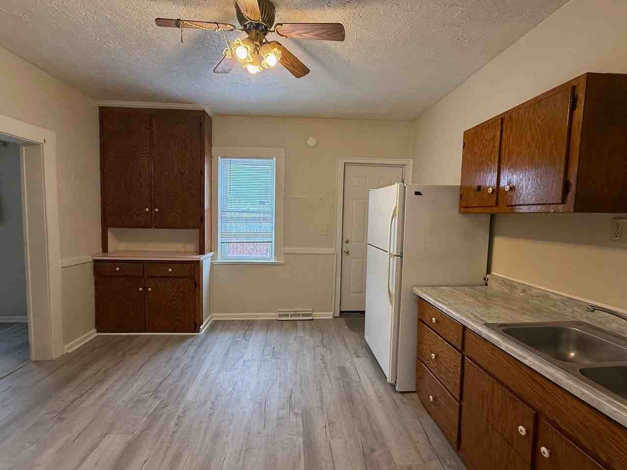 426 Huron St #3 - Photo 6 of 13