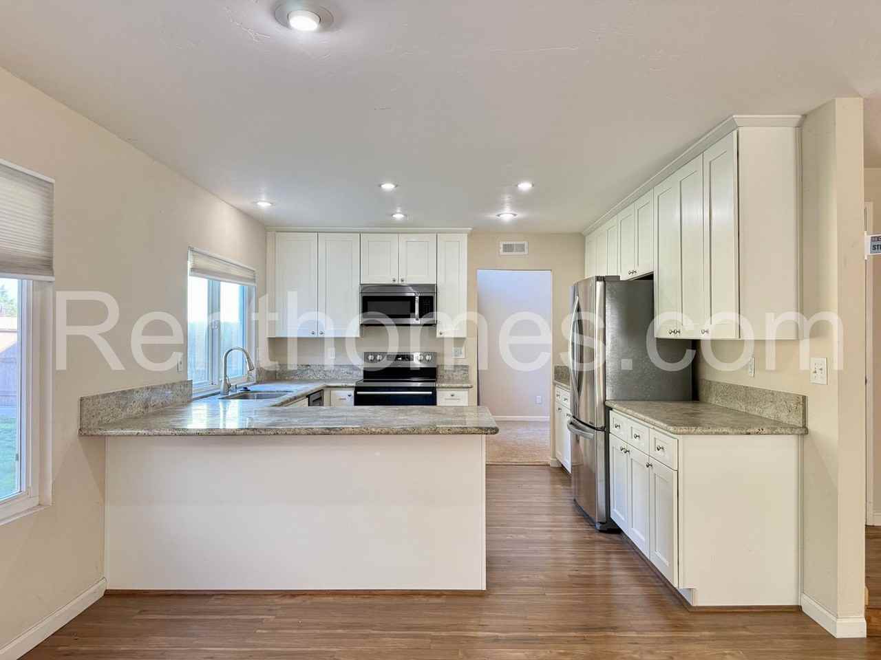 371 Compass Rd - Photo 4 of 25