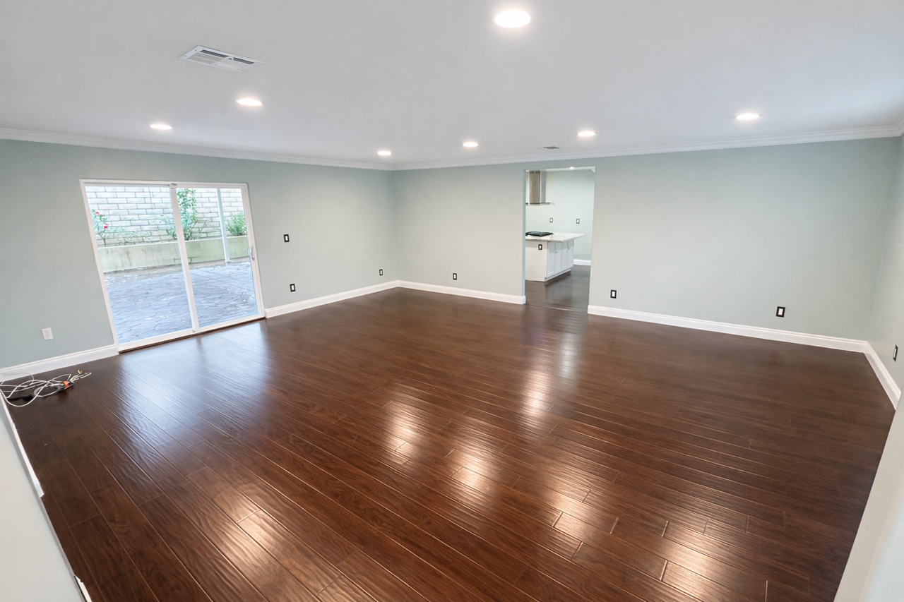 7817 Nagle Ave - Photo 2 of 30