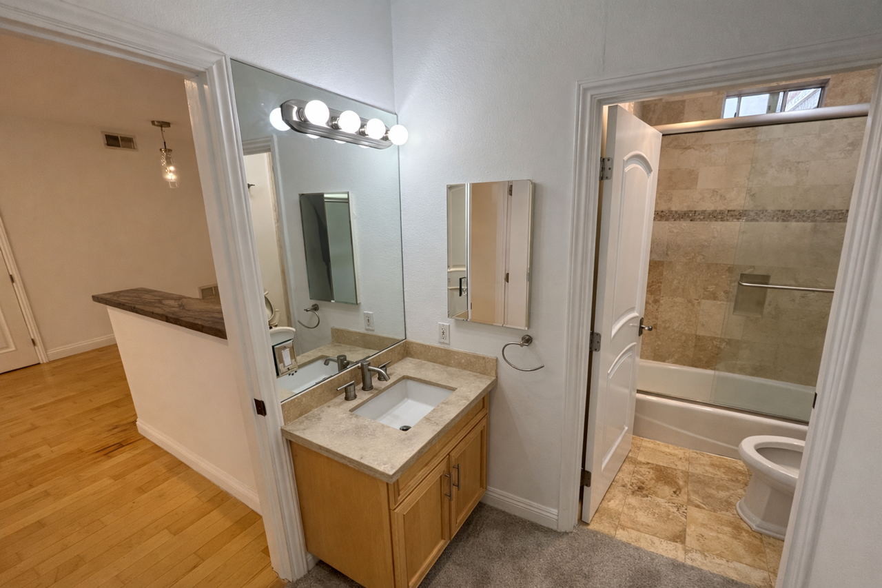 2263 Fox Hills Dr - Photo 7 of 22