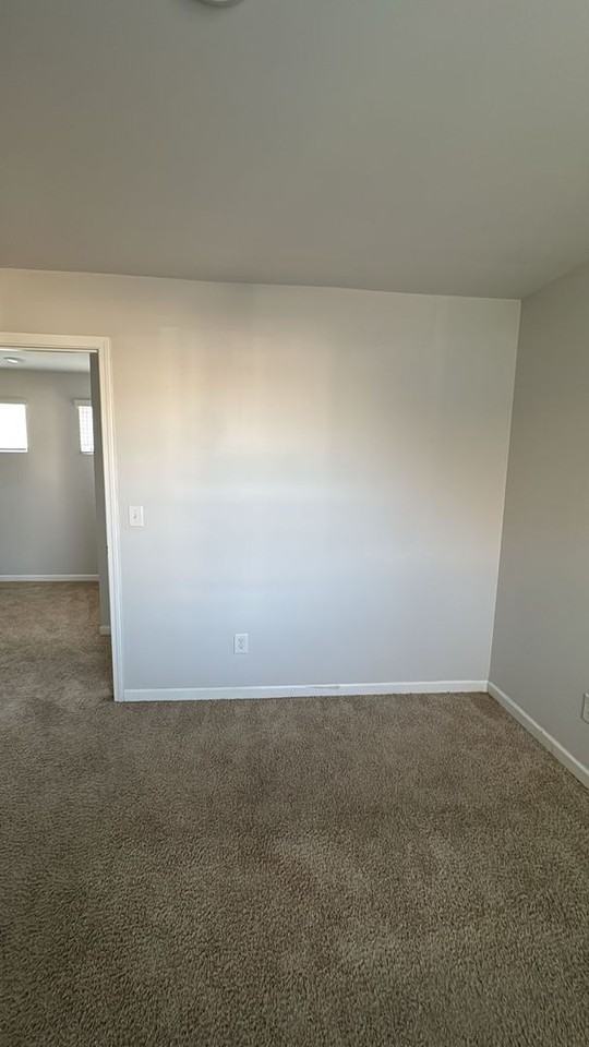 1007 Pepper Stone Dr - Photo 7 of 14