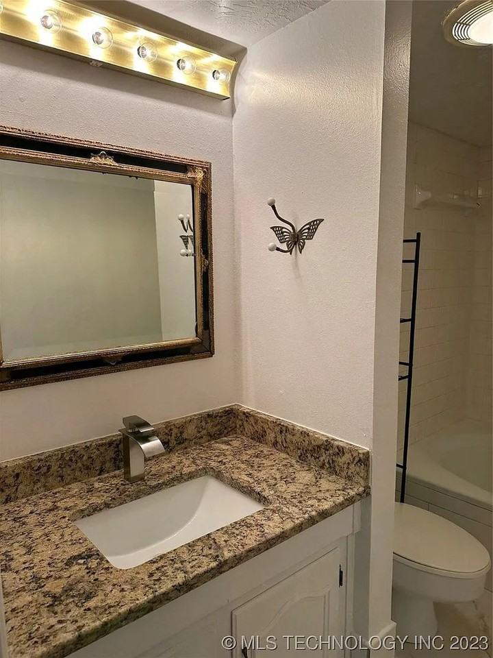 123 Falconhead Dr - Photo 7 of 14