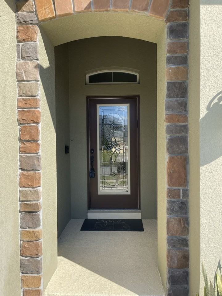 2062 Redbay Ave - Photo 2 of 38