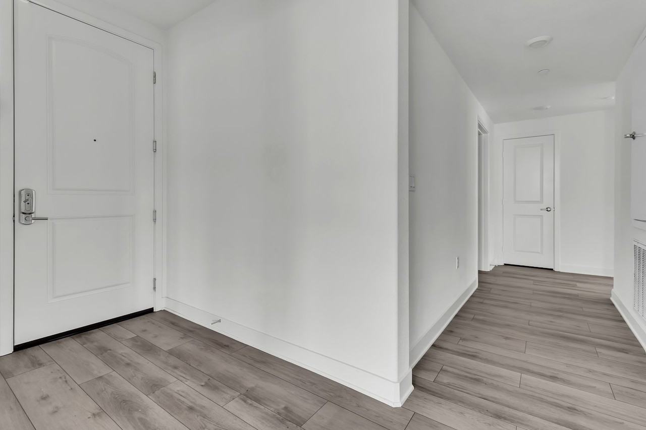 1879 Union St - Photo 6 of 30