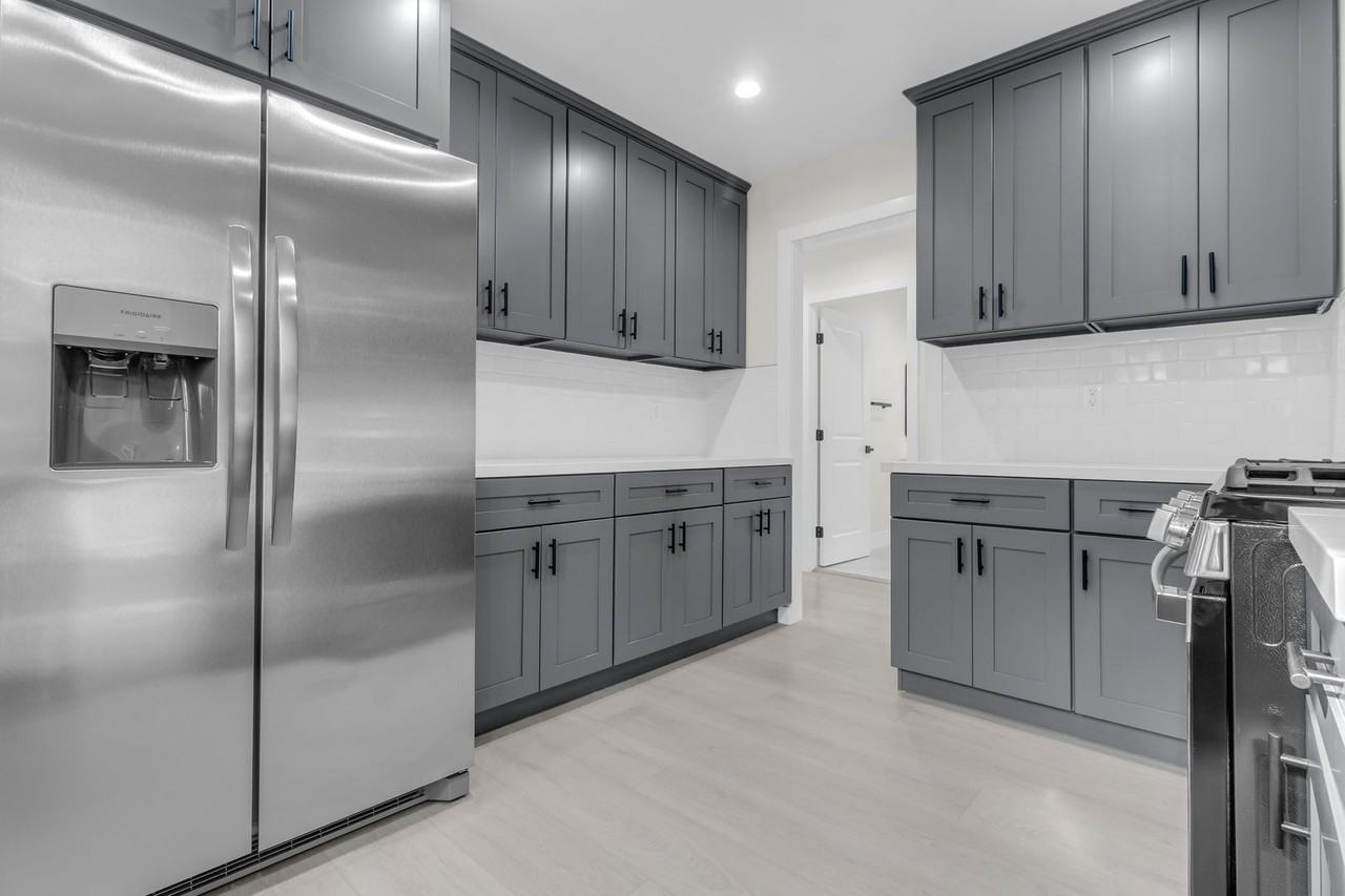 4059 Denker Ave - Photo 3 of 18