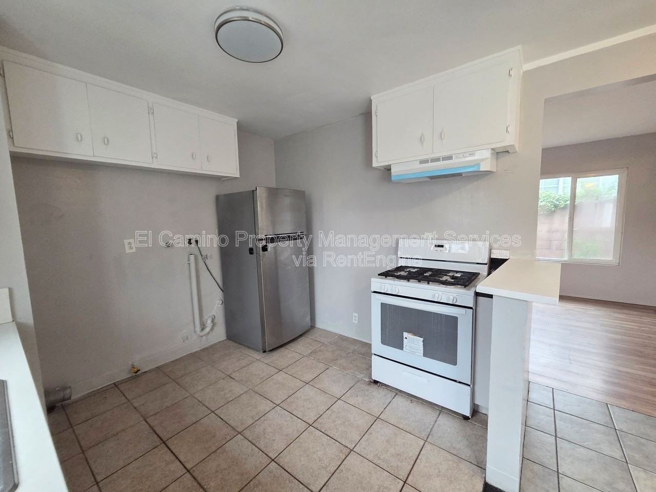 3050 E 64th St - Photo 6 of 16