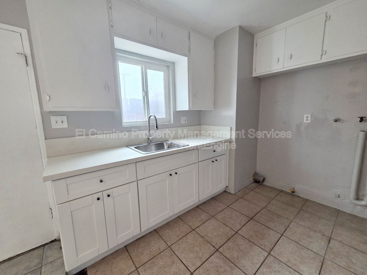 3050 E 64th St - Photo 7 of 16