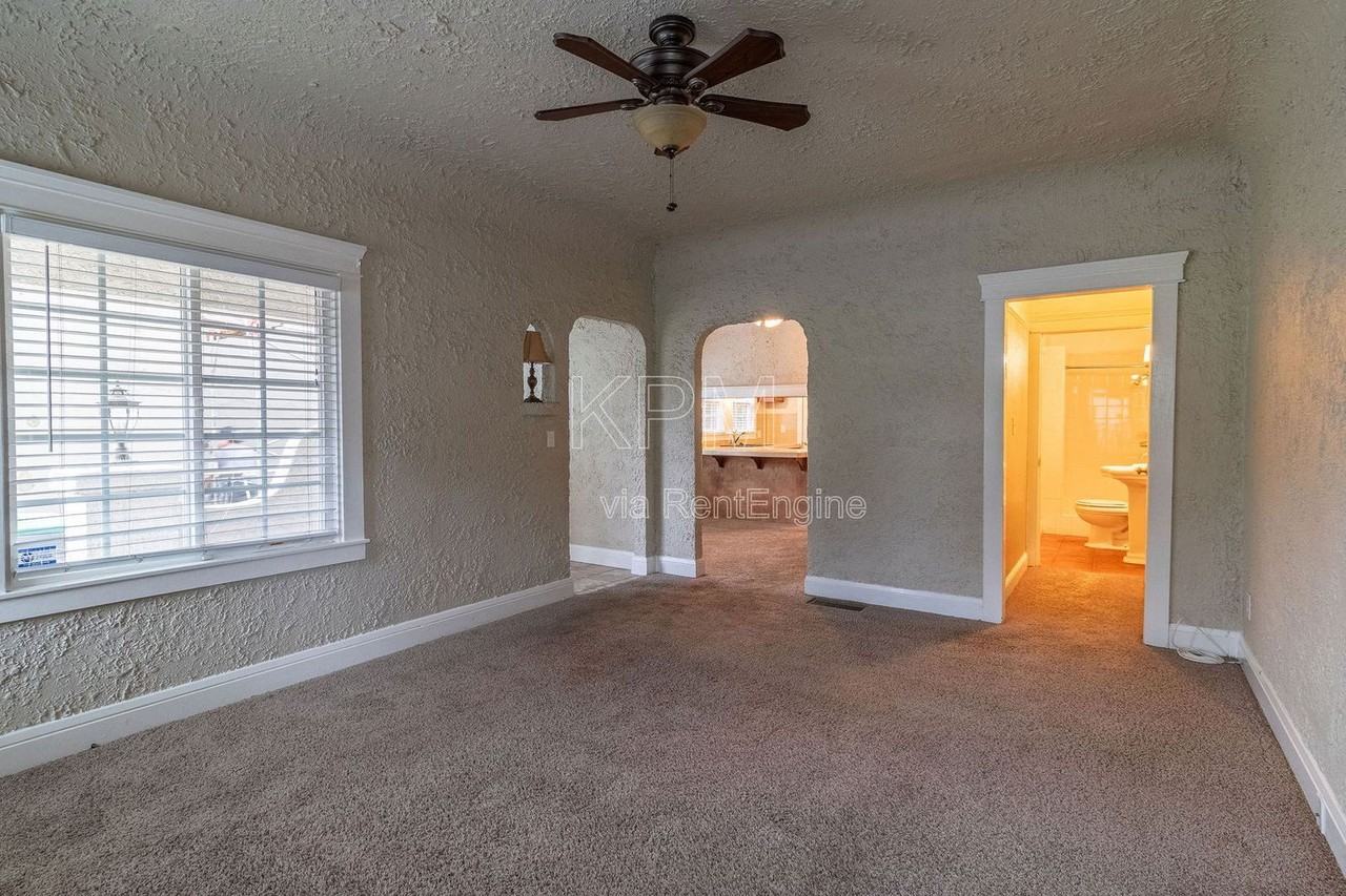 1428 Picardy Dr - Photo 5 of 19