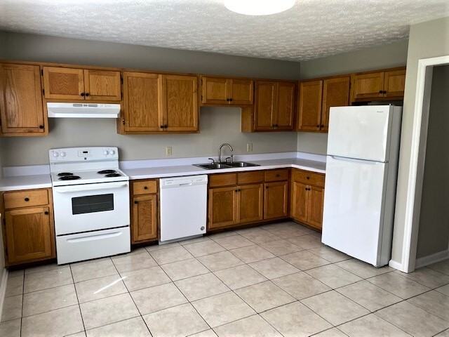 57 Vocational Dr Sw #57 - Photo 3 of 12