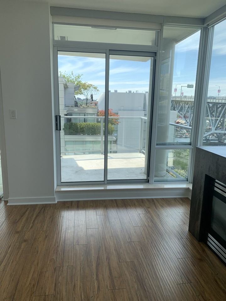 638 Beach Crescent #1003 - Photo 5 of 22