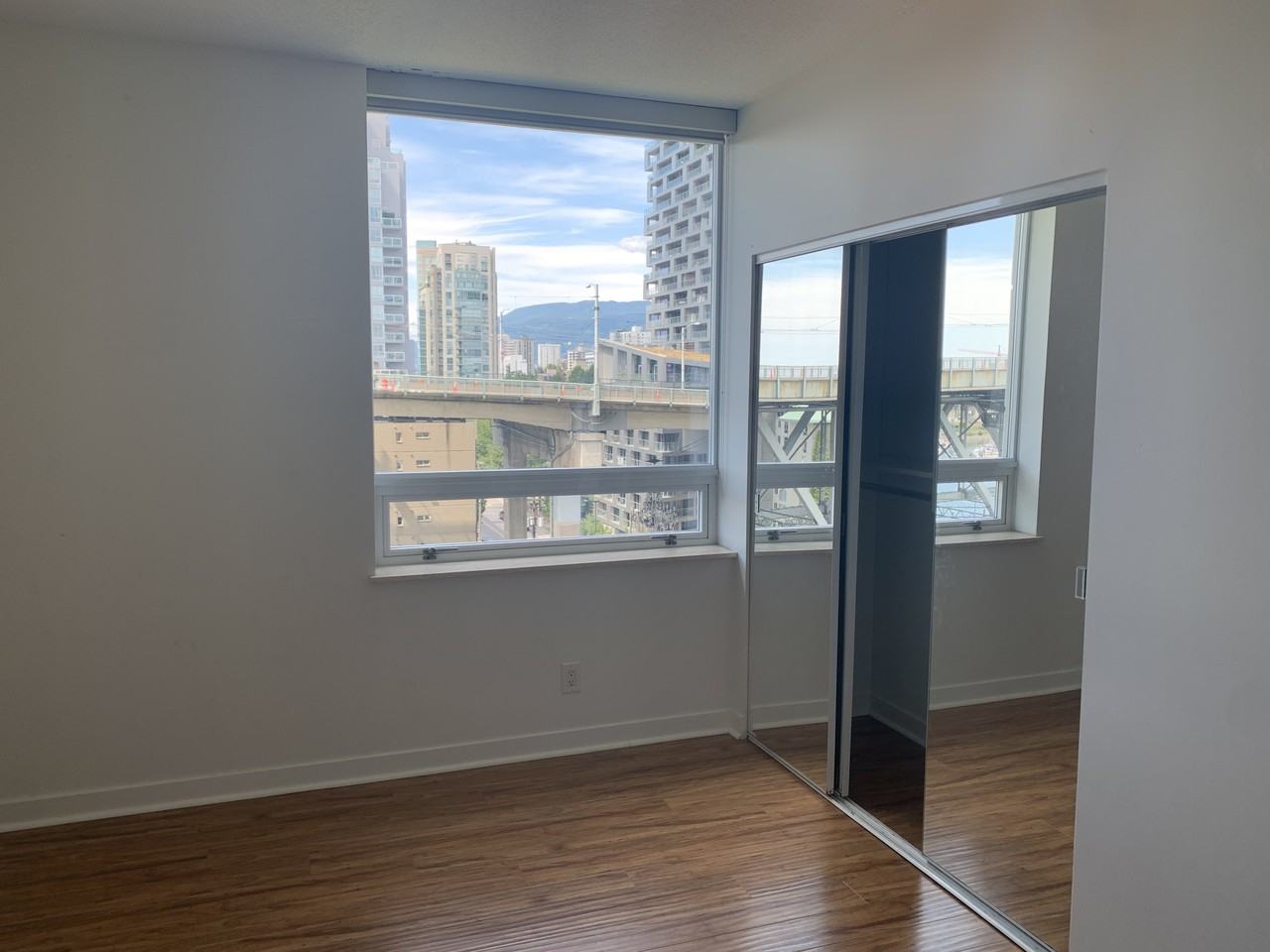 638 Beach Crescent #1003 - Photo 6 of 22