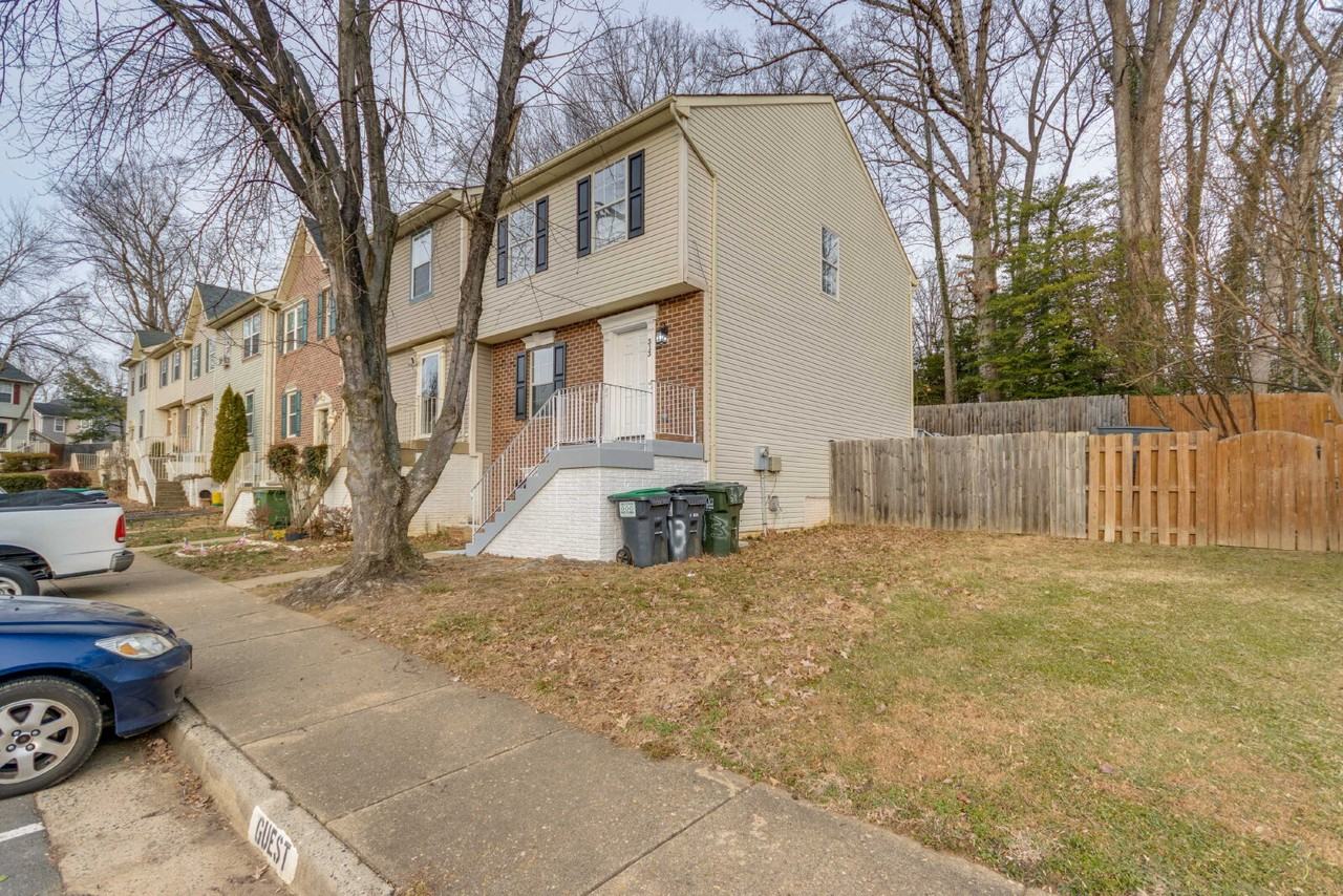 313 Mews Ct - Photo 2 of 25